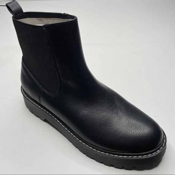 DV by Dolce Vita Lobera Chelsea Ankle Boot NIB - Picture 6 of 13